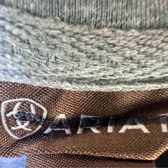 Mens ARIAT Hoodie Sweatshirt w/ flag and eagle. - Picture 3 of 4